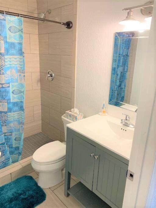 Beautiful Bright & Sparkling 2Bed 1Bath Beach Retreat - Unit 212 Cocoa Beach Buitenkant foto