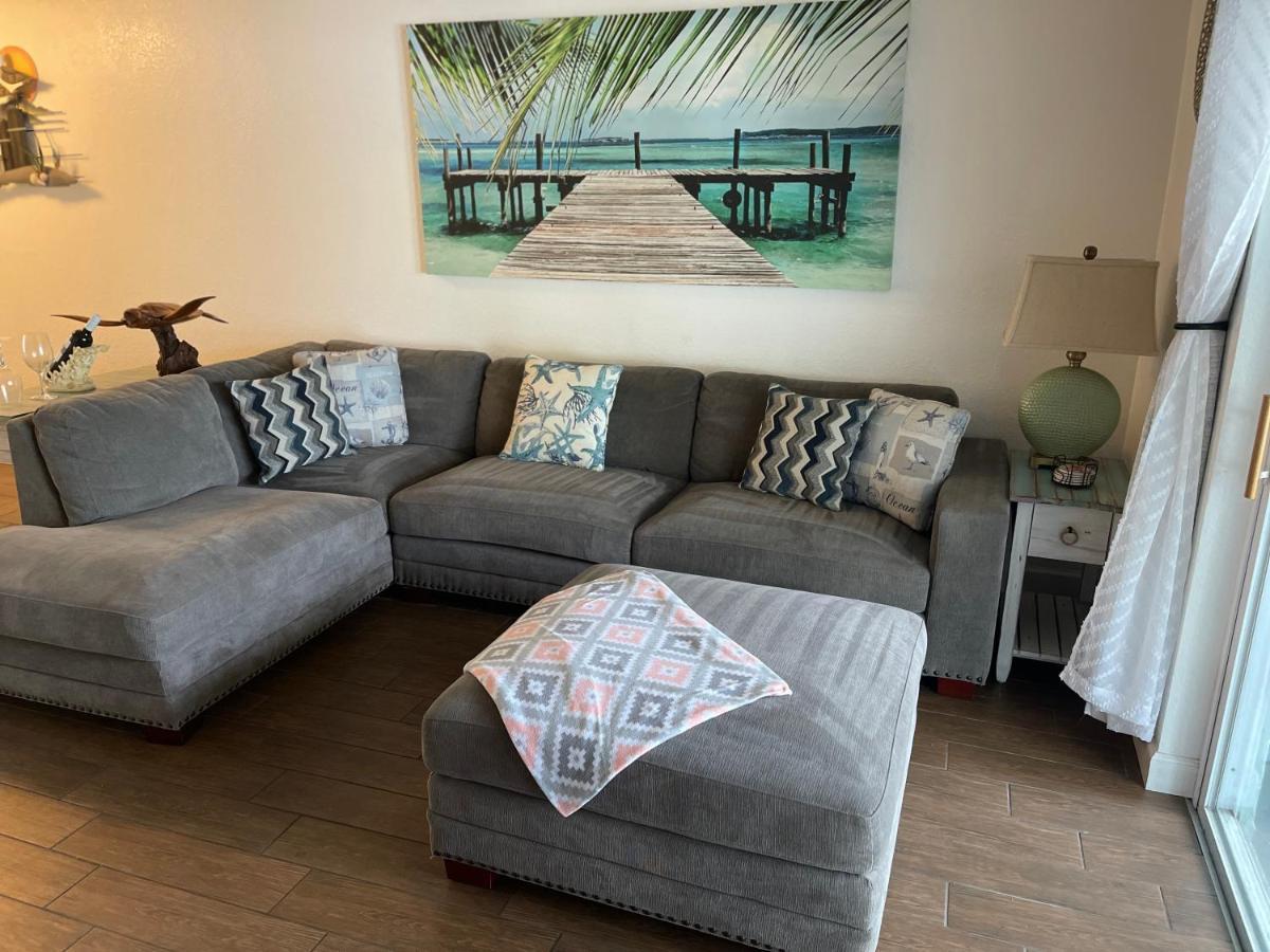 Beautiful Bright & Sparkling 2Bed 1Bath Beach Retreat - Unit 212 Cocoa Beach Buitenkant foto