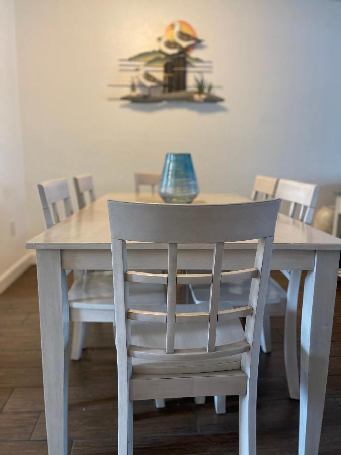 Beautiful Bright & Sparkling 2Bed 1Bath Beach Retreat - Unit 212 Cocoa Beach Buitenkant foto