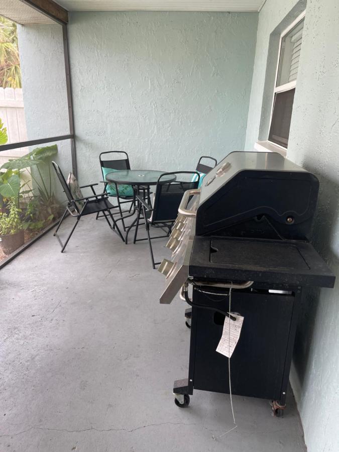 Beautiful Bright & Sparkling 2Bed 1Bath Beach Retreat - Unit 212 Cocoa Beach Buitenkant foto